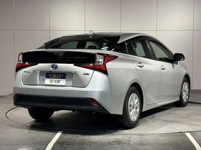 トヨタ　プリウス