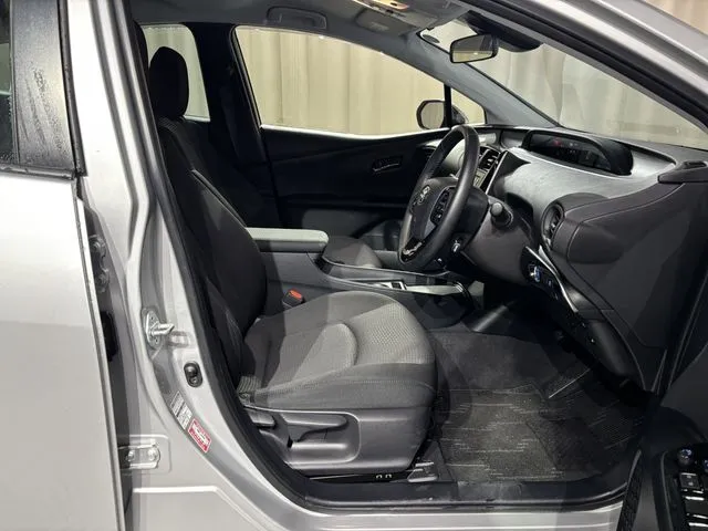 トヨタ　プリウス