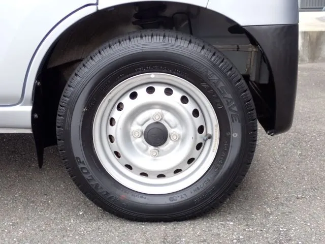 ダイハツ　ハイゼットカーゴ