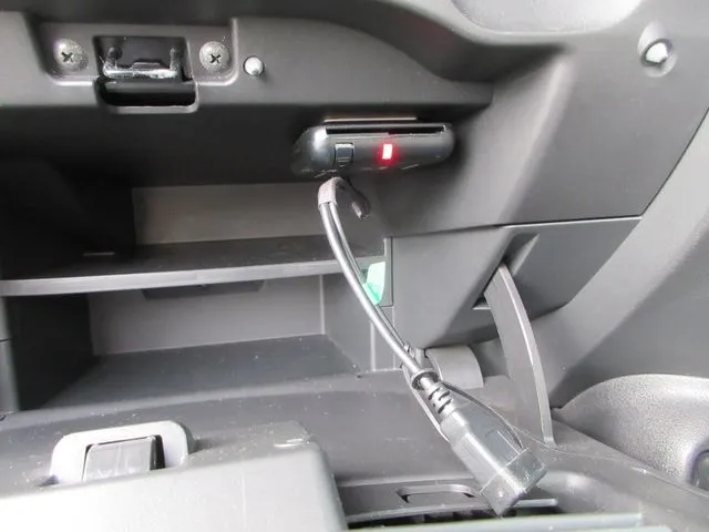 ノート　４ＷＤ（ニッサン）の車両写真