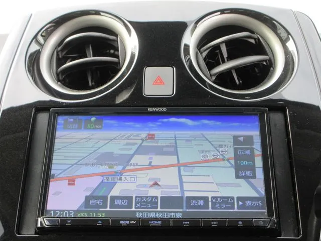 ノート　４ＷＤ（ニッサン）の車両写真