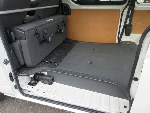 ハイエースバン　４ＷＤ（トヨタ）の車両写真