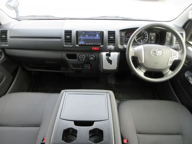 ハイエースバン　４ＷＤ（トヨタ）の車両写真