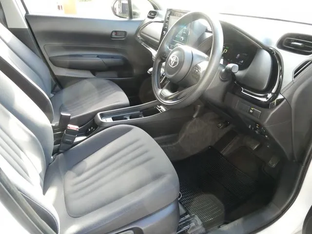 アクア（トヨタ）の車両写真