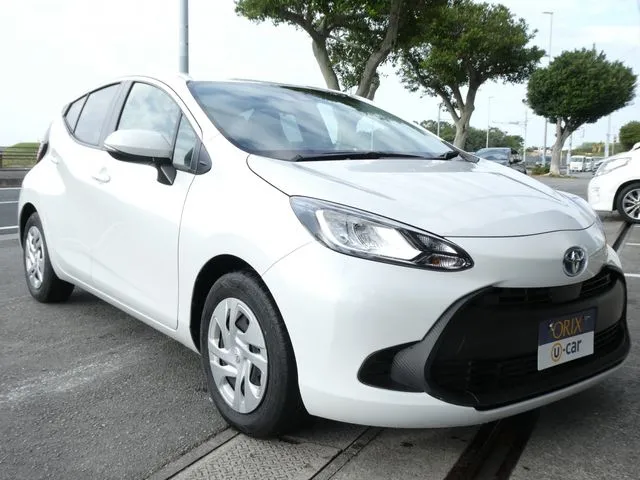 アクア（トヨタ）の車両写真