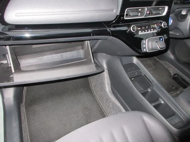 アクア（トヨタ）の車両写真