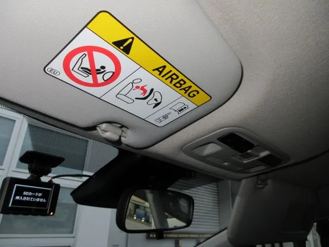 アクア（トヨタ）の車両写真