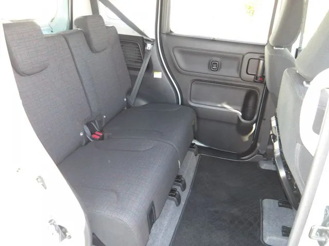 スペーシア　４ＷＤ（スズキ）の車両写真