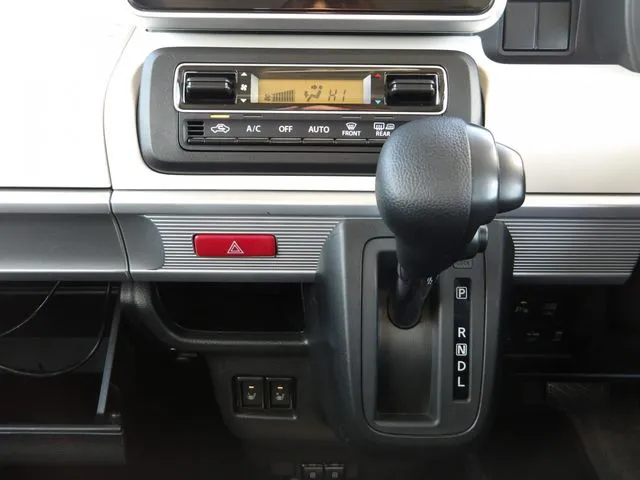 スペーシア　４ＷＤ（スズキ）の車両写真