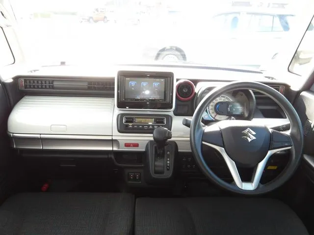 スペーシア　４ＷＤ（スズキ）の車両写真
