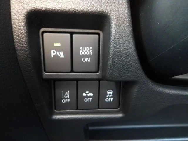 スペーシア　４ＷＤ（スズキ）の車両写真