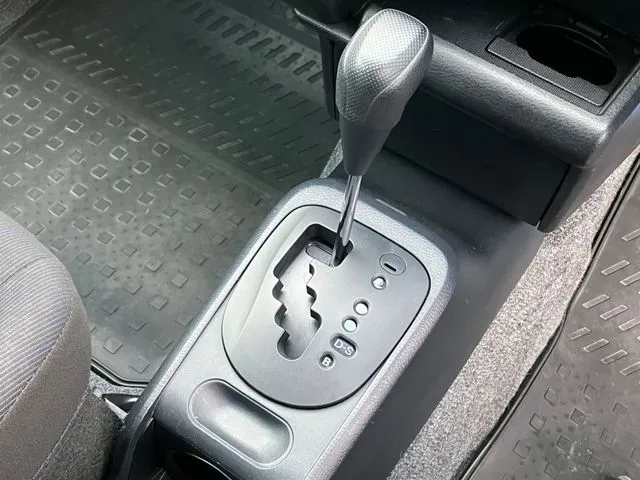 サクシードバン 4WD(トヨタ)の車両写真