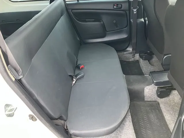 サクシードバン 4WD(トヨタ)の車両写真