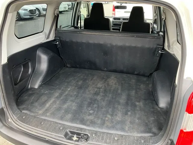 サクシードバン 4WD(トヨタ)の車両写真