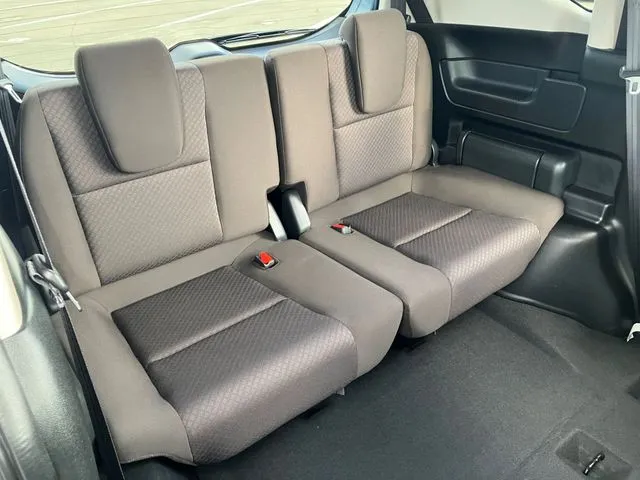 フリード(ホンダ)の車両写真