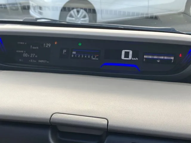 フリード(ホンダ)の車両写真