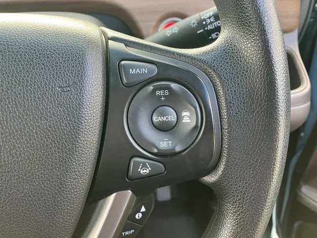 フリード(ホンダ)の車両写真