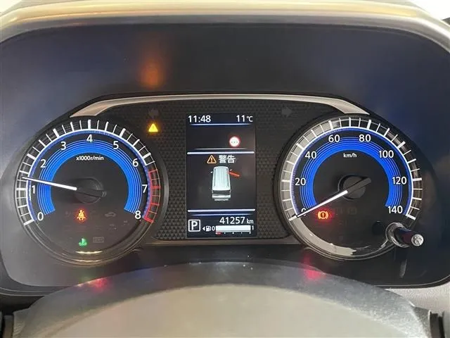 デリカ　ミニ（ミツビシ）の車両写真