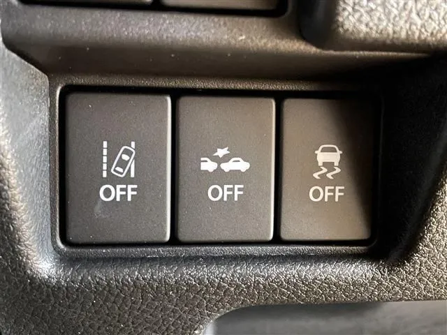 スペーシア（スズキ）の車両写真