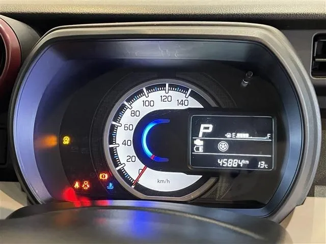 スペーシア（スズキ）の車両写真