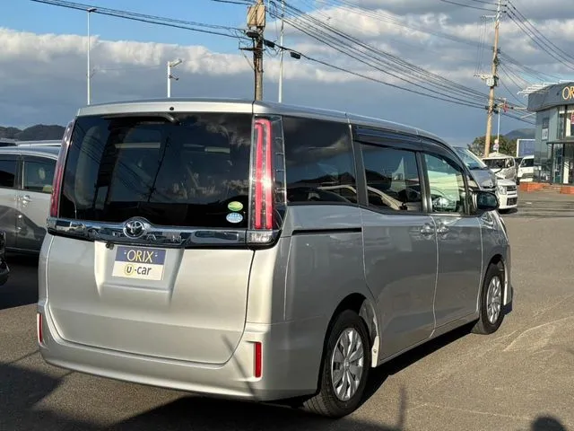 ノア（トヨタ）の車両写真