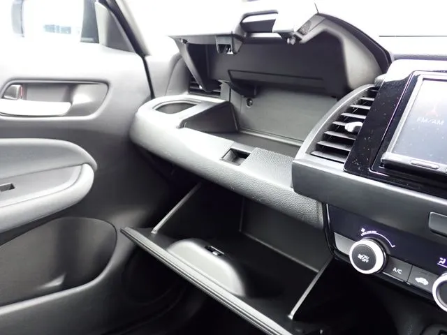 ホンダ フィット e:HEV