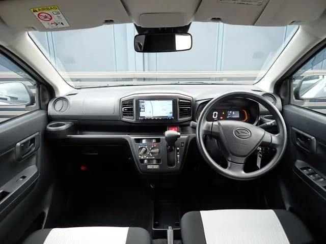 ダイハツ ミラ イース