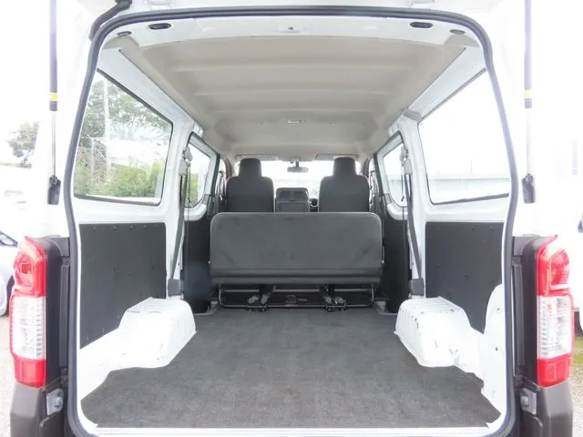 NV350キャラバン 1.2t(ニッサン)の車両写真