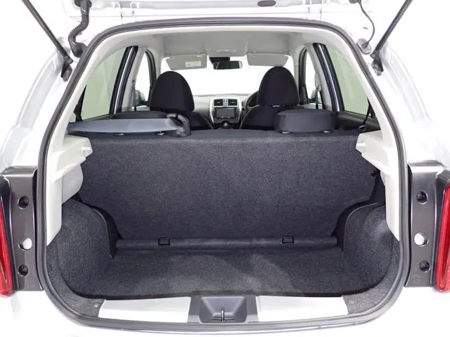 ニッサン マーチ