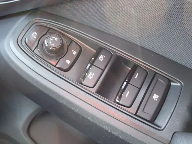 スバル　ＳＵＢＡＲＵ　ＸＶ