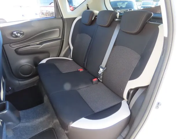 ニッサン　ノート