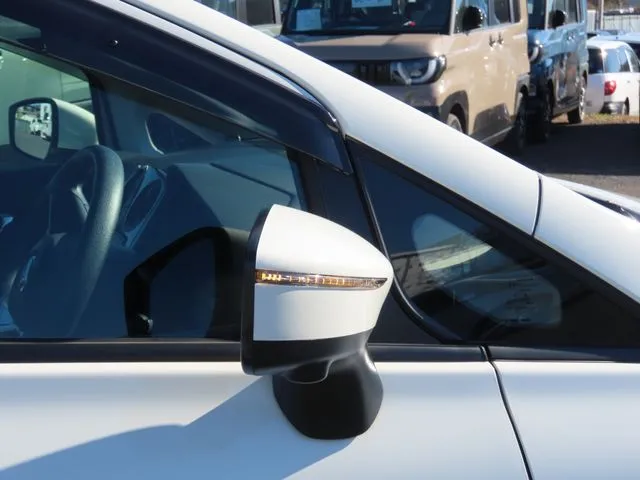 ニッサン　ノート