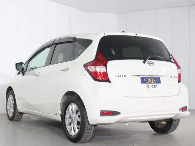 ニッサン　ノート