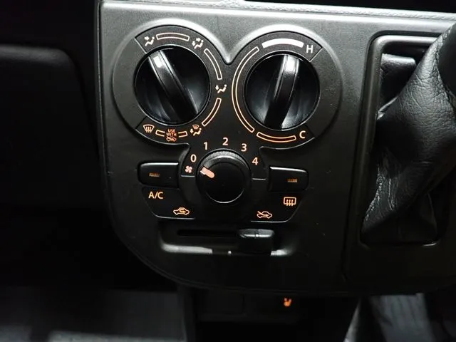 スズキ アルト 4WD