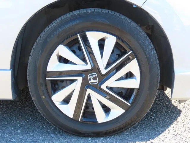 ホンダ　シャトル　ハイブリッド