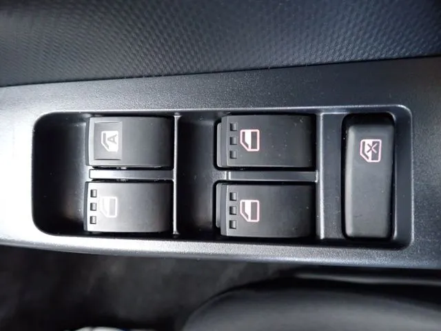 ダイハツ ミラ イース