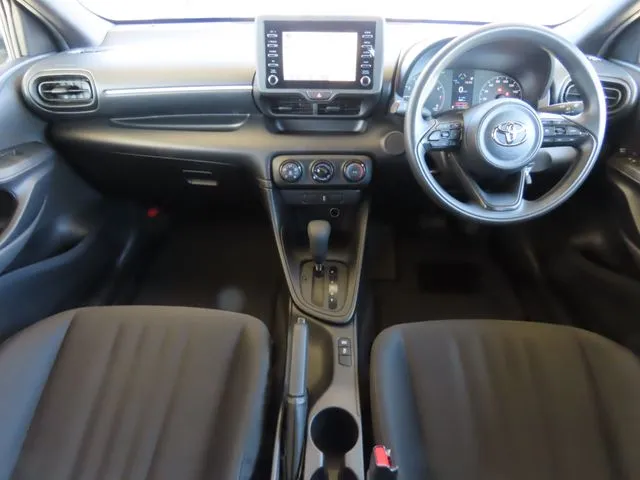 トヨタ　ヤリス