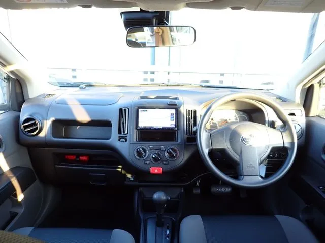 ニッサン　ＮＶ１５０　ＡＤ　２ＷＤ