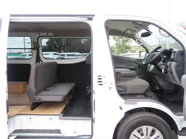 ＮＶ３５０キャラバン　１．２ｔ（ニッサン）の車両写真