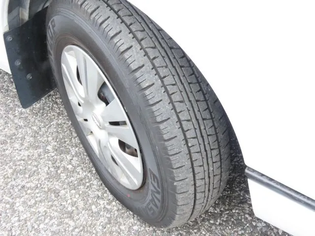 ＮＶ３５０キャラバン　１．２ｔ（ニッサン）の車両写真