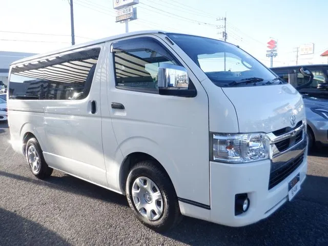 ハイエースバン　１．２５ｔ　２ＷＤ（トヨタ）の車両写真