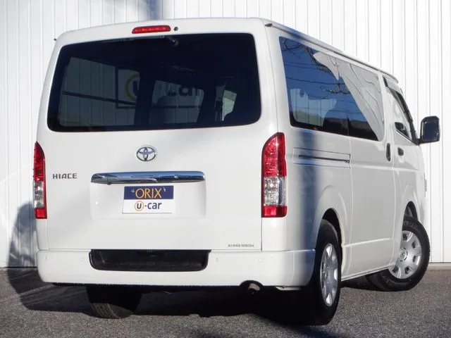 ハイエースバン　１．２５ｔ　２ＷＤ（トヨタ）の車両写真
