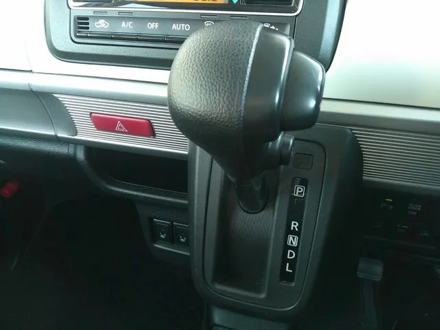 スペーシア　４ＷＤ（スズキ）の車両写真