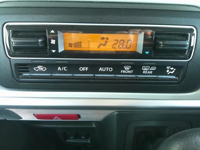 スペーシア　４ＷＤ（スズキ）の車両写真