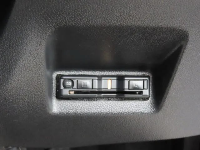 ホンダ　シャトル　ハイブリッド