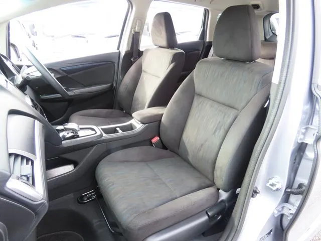 ホンダ　シャトル　ハイブリッド