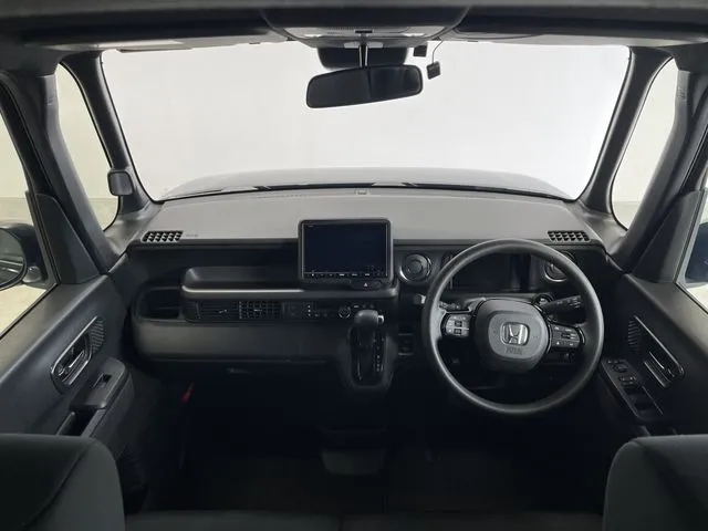 Ｎ　ＢＯＸ　カスタム（ホンダ）の車両写真