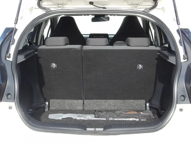 トヨタ　アクア