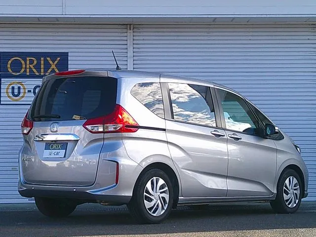 フリード（ホンダ）の車両写真