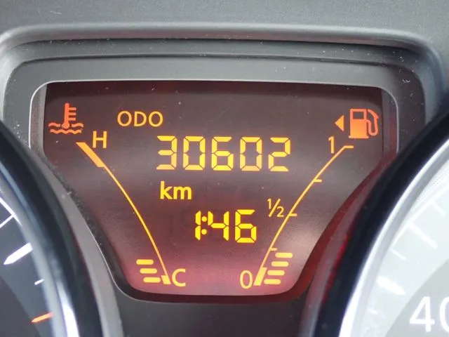 ニッサン　ノート